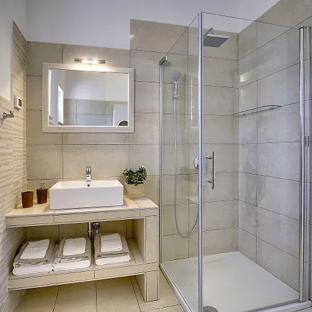 Schoene Mit Privatem Pool, Klima, Wlan, Terrasse, Grill *