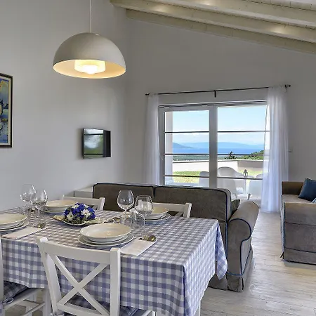Schoene Mit Privatem Pool, Klima, Wlan, Terrasse, Grill Сasa de vacaciones