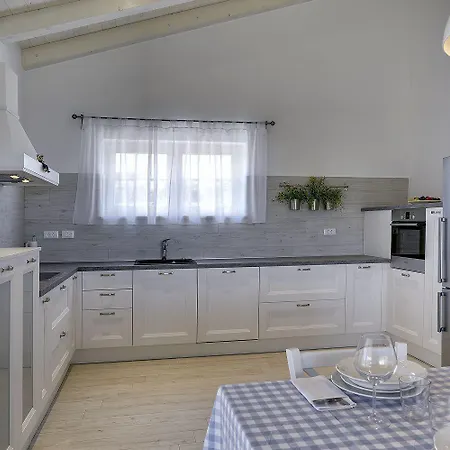 Сasa de vacaciones Schoene Mit Privatem Pool, Klima, Wlan, Terrasse, Grill