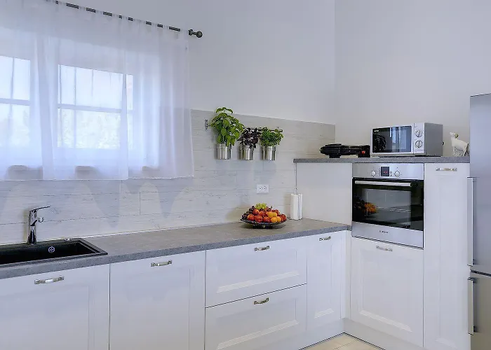 Schoene Mit Privatem Pool, Klima, Wlan, Terrasse, Grill Prázdninový dům